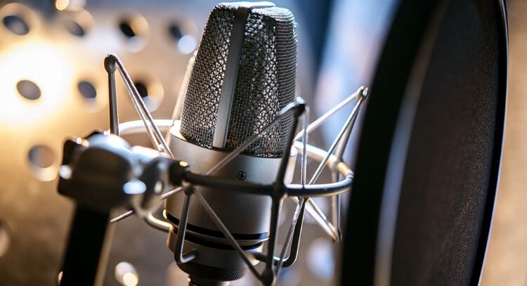 Your Guide to the Best Voice Over Microphones | Voices | Voices